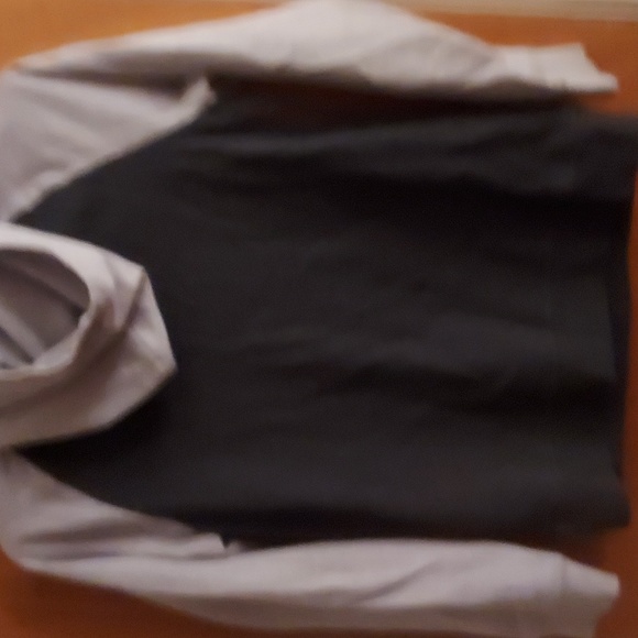 Minions Hoodie Size L - Picture 4 of 4